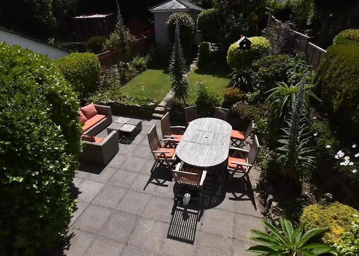 Family House - Breath Taking Views Over Mounts Bay